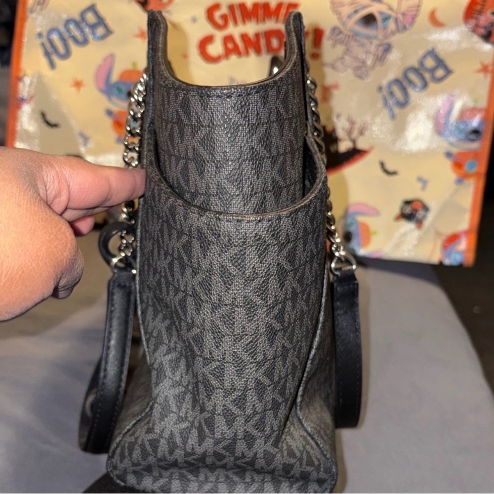 Michael Kors Black and Gray Signature Tote - Picture 6 of 7